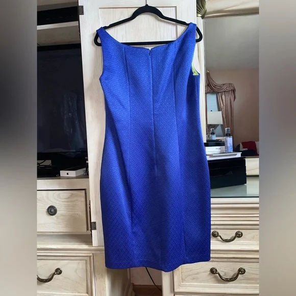 Tahari dress - Picture 3 of 3